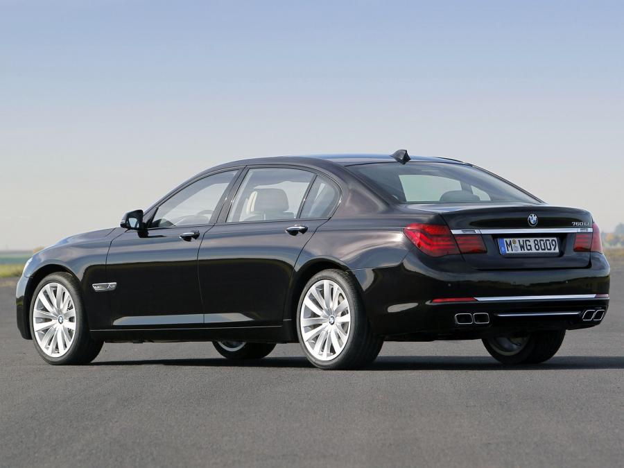  BMW 760Li 2012 года  (фото 2 из 10)